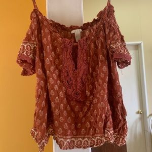 FOREVER 21🧡 Off Shoulder w strap Printed Blouse